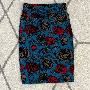 LuLaRoe Cassie 🌹